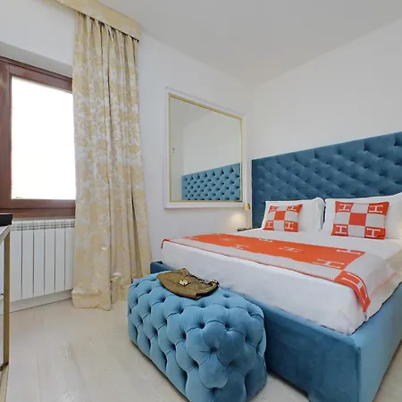 Spanish Diamond Luxury Style